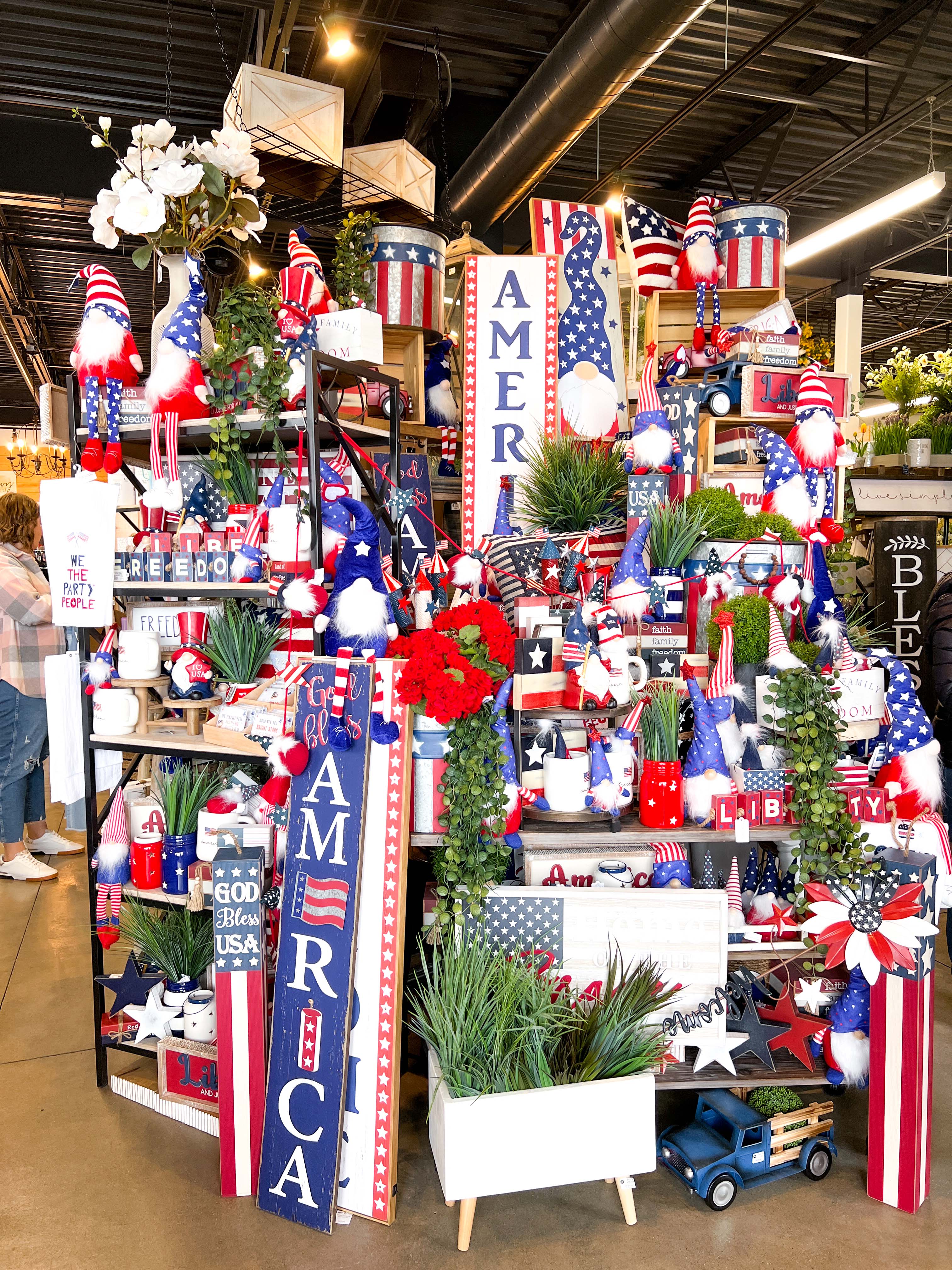 Real Deals Americana Decor